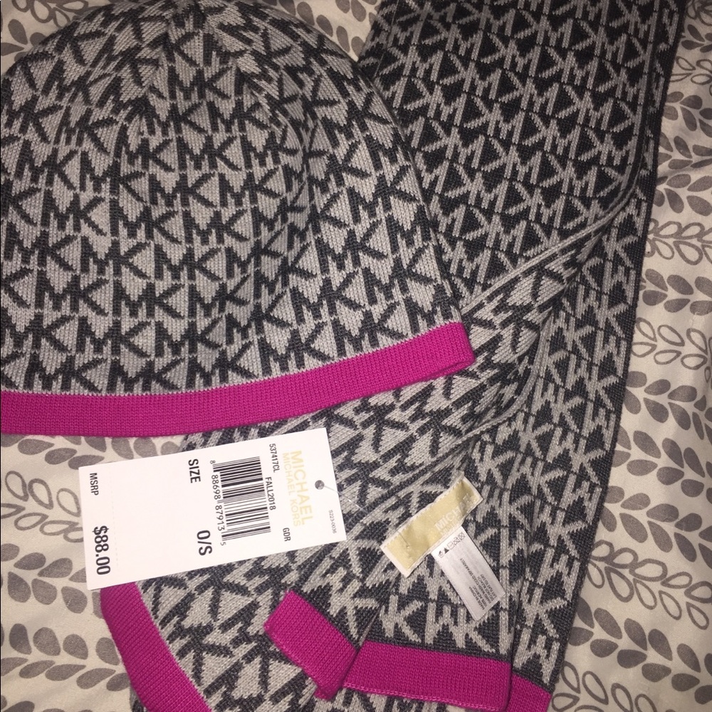 Michael Kors Scarf & Beanie